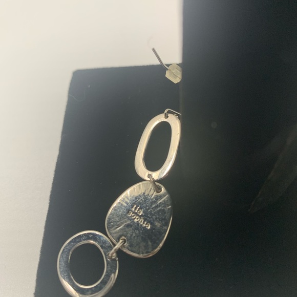 Matching Off-White Lacquered Lia Sophia Bracelet and Earrings - Picture 3 of 3